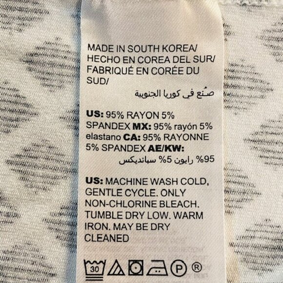 CHICO'S Diamond Print Long Sleeve Top - Size XL - Picture 4 of 6